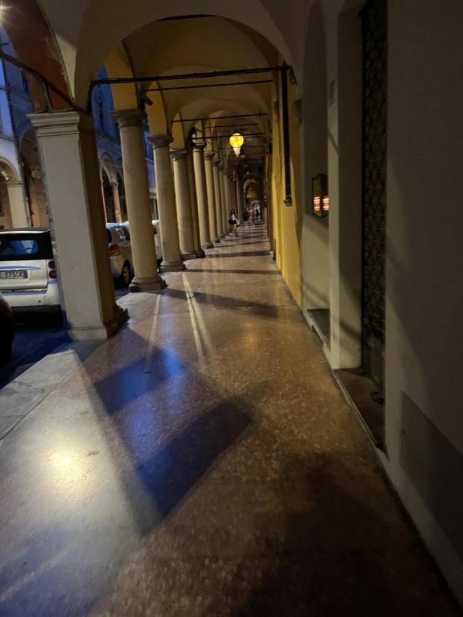 Moonlight Centro Bologna Hotell Exteriör bild