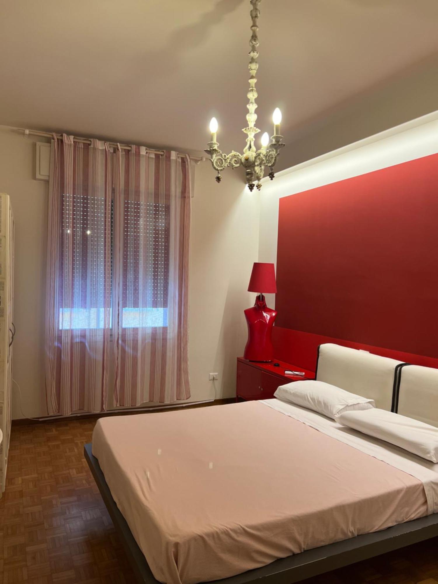 Moonlight Centro Bologna Hotell Exteriör bild